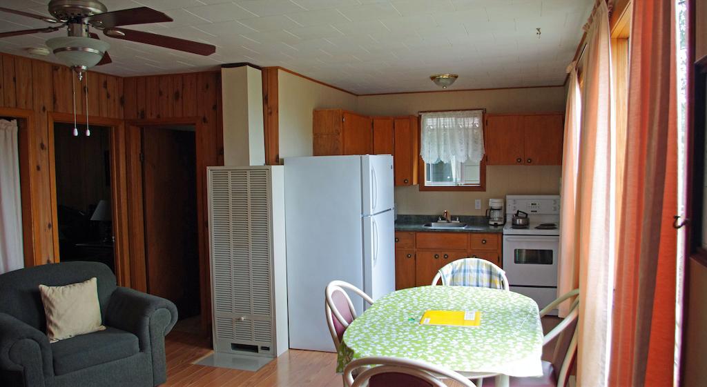 Sunbeam Bungalows Callander Room photo